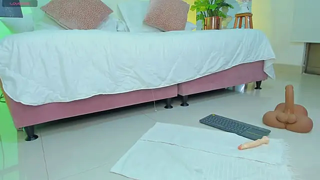 JANYLOVE__ webcam