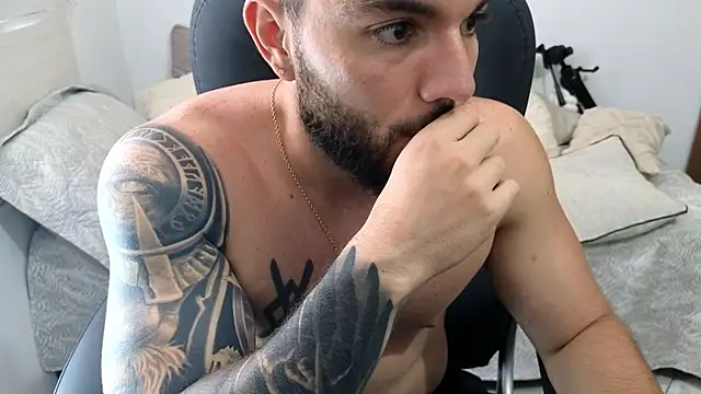 Isaac_Carter webcam