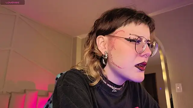 Rossiee_huntt webcam