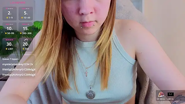 Lori_Bllossom webcam