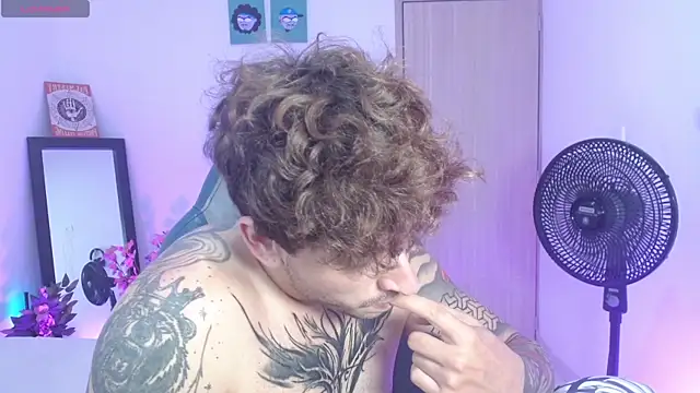 Ares_blue webcam
