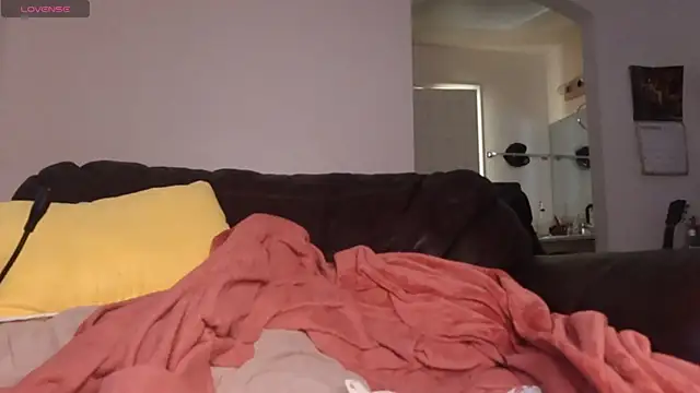 BellaBlueBBW webcam