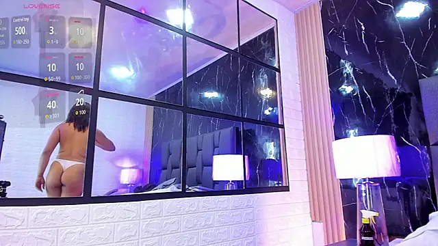 BustyGlow webcam