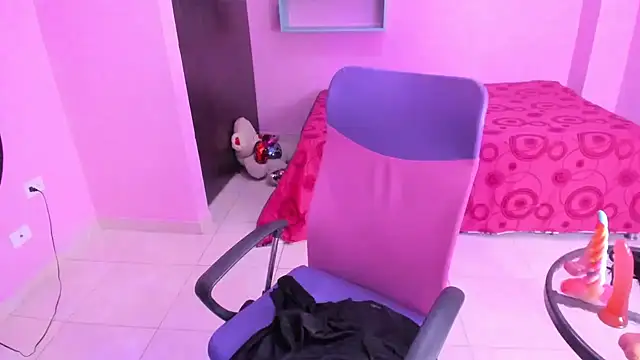 mommy_whore_slut webcam