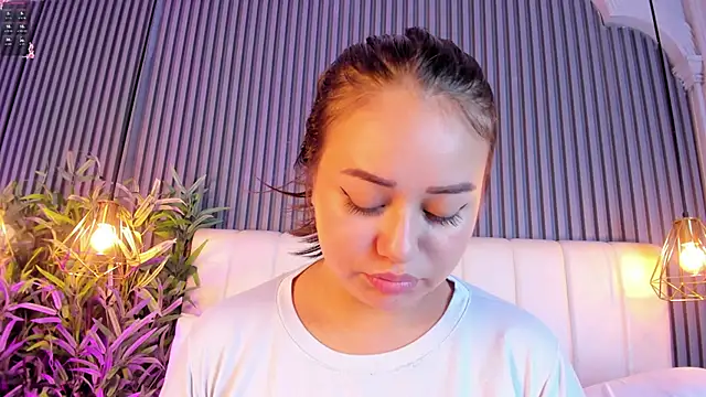 AnaisClark webcam