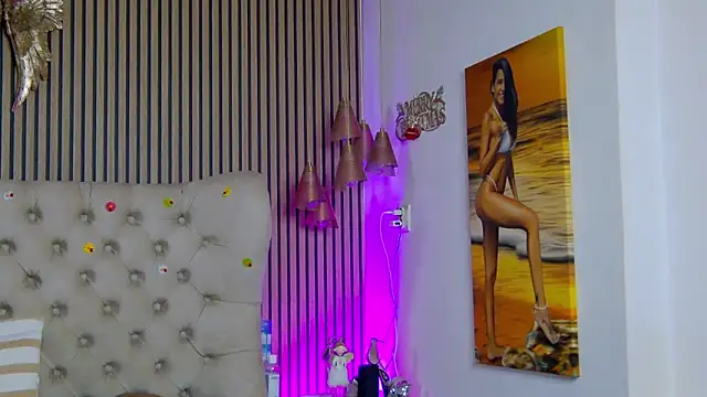 PlayfulShow webcam