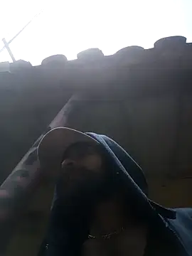 hairy_mannn webcam
