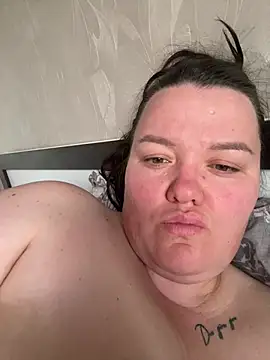 SunnyLeila2101 webcam
