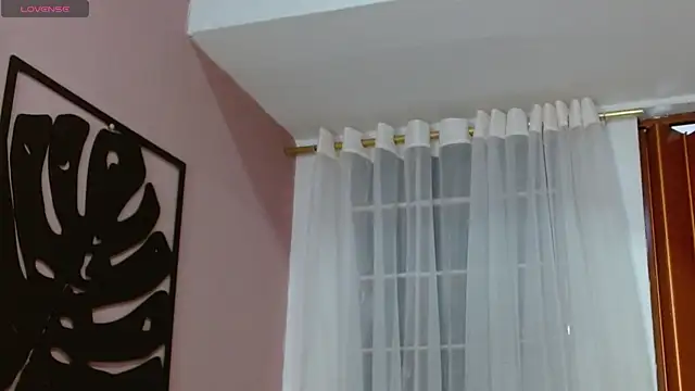 amara_rousse1 webcam