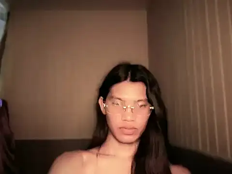 Yourgoddess_jayve webcam