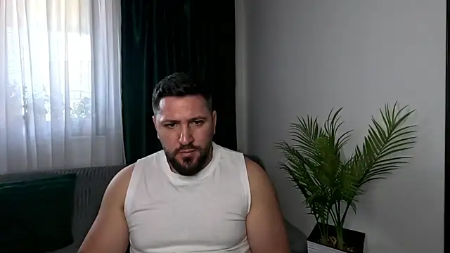 Gold_Alpha_Boy webcam