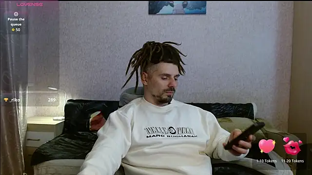 Aestheticguy101 webcam
