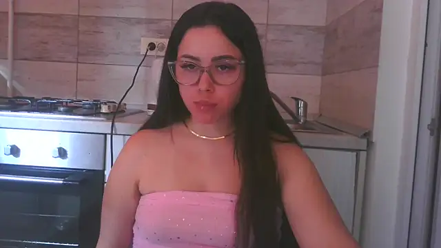 LovelyJulliette webcam