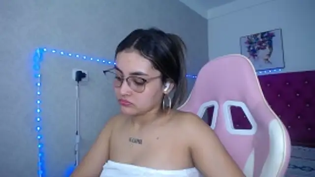 kathe-mills235 - Kathe-mills235's free webcam - UK Sex Cams