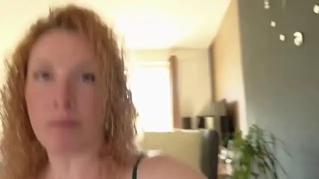 MichellePurple webcam