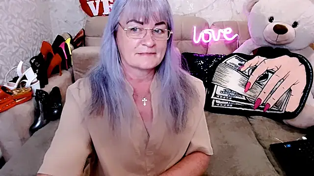 siberiabberry (F mature) - ❤️ Make me moan from your vibrations ❤️❤