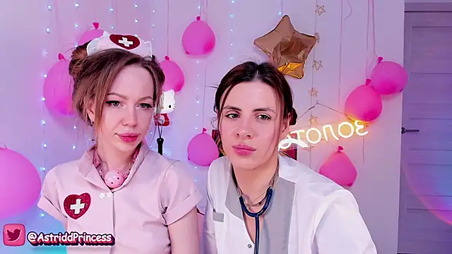 AstridHotty webcam