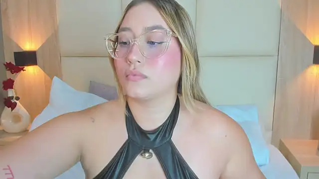 antonella_cutie_ (F young) - Oil in my tits