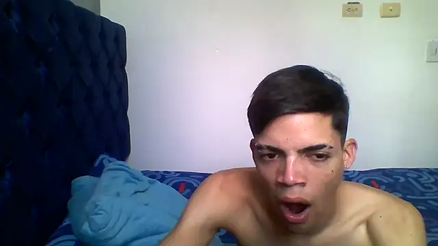 Latinos_2001 webcam