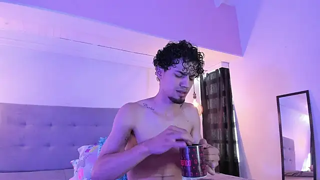 chris_angel_ (M young) - touching cock on top