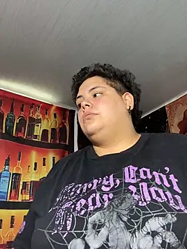 Hailey_Curvy webcam