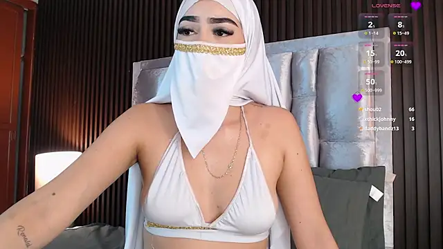 Zahra_milks webcam
