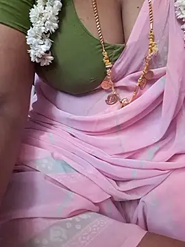 tamil_ammani (F milf) - Boobs show😜😜😝🥰🔥🔥🔥