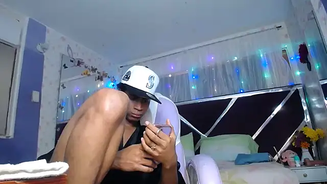 santy_bigcock_01 (M twink) - hello santy