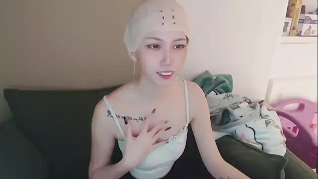 whitecat13 webcam