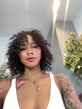 LizStorm_ webcam