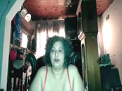 indianstar51 (Ask my age) - love me