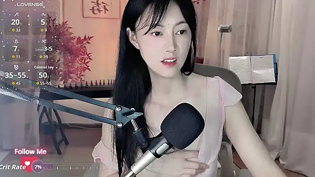 noomi-1111 webcam