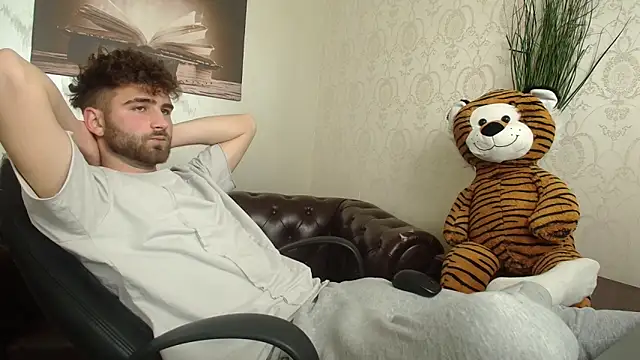 kyloeast (M young) - Naked 5 min