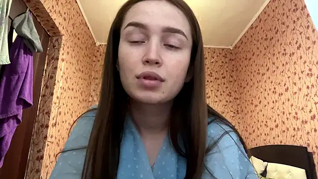 Chloooee webcam