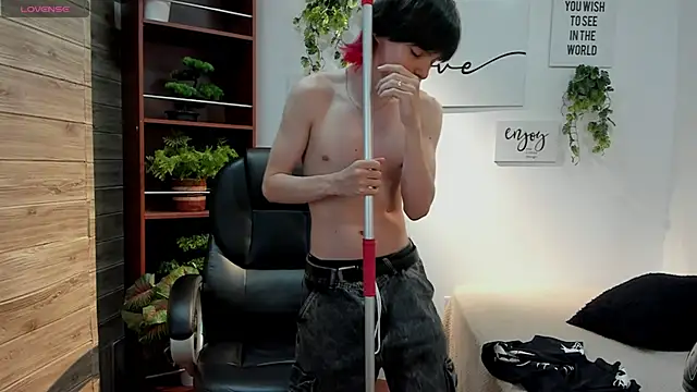 coby_cum (M twink) - naked