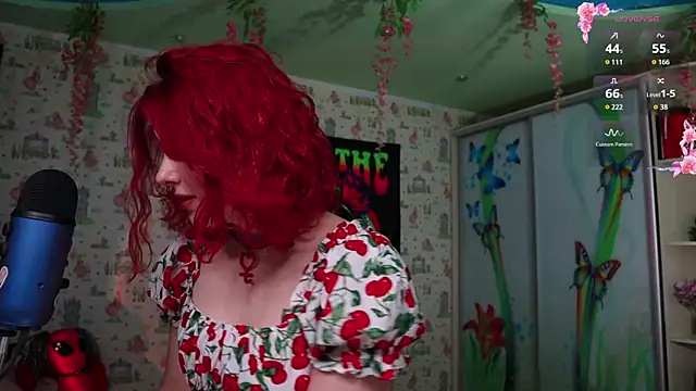 SmokyRose webcam