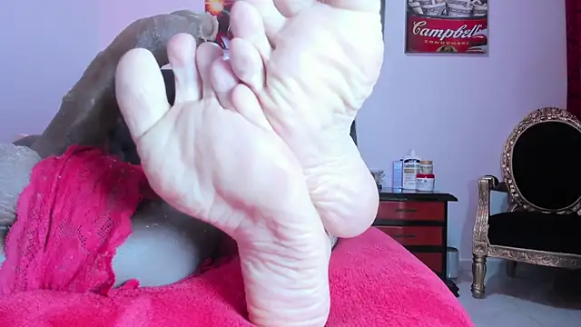 taraa_fox (F milf) - happy new year