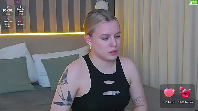 AmaliaBell webcam