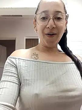 emilypoppy3 webcam