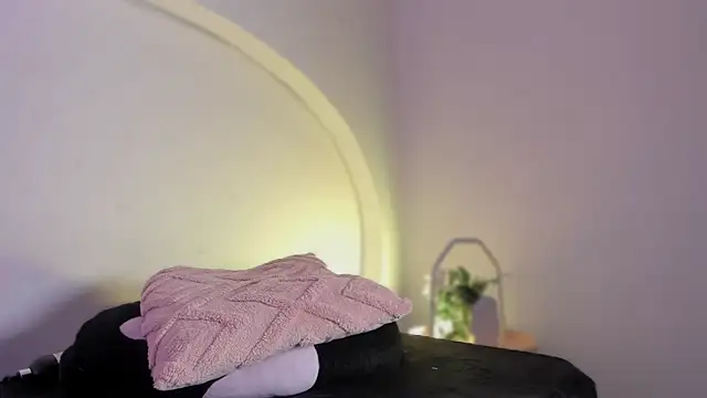 katiepeach_ webcam