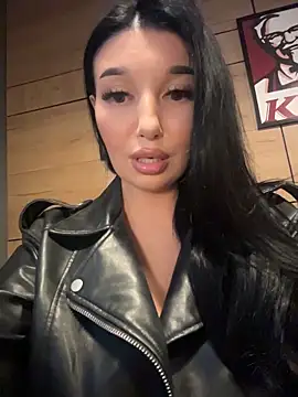 Tisha_Busty