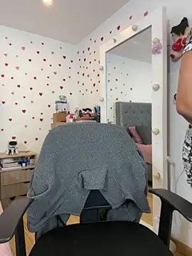 KarlaWild webcam