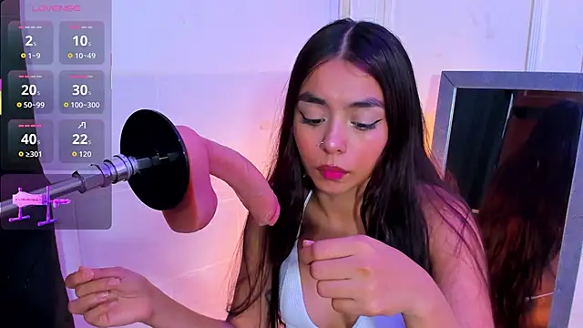 lanna_brunette webcam