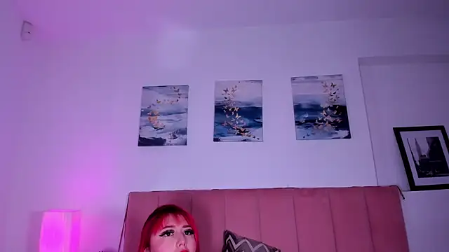 Maddy_Mills webcam