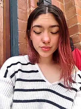 Victoria_Beaumont webcam