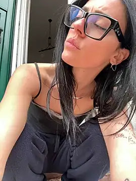 alibi_room webcam