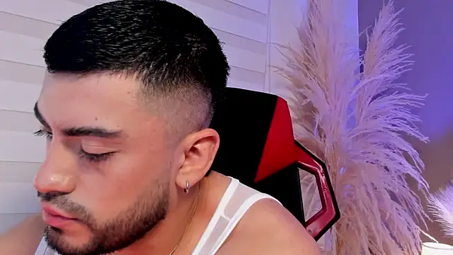 Alexander_Diazz webcam