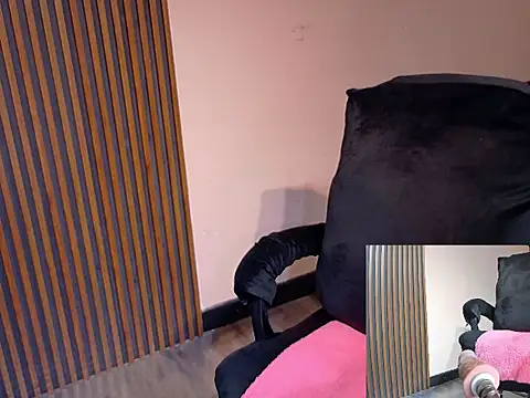 MissOffice_ webcam