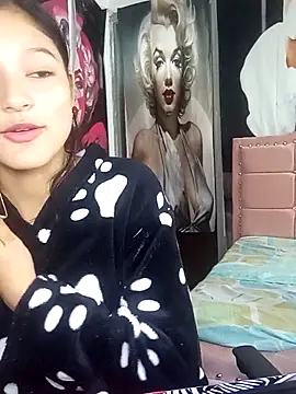 Webcam Model (Sweet_Innocence_)  is live.Free join now!