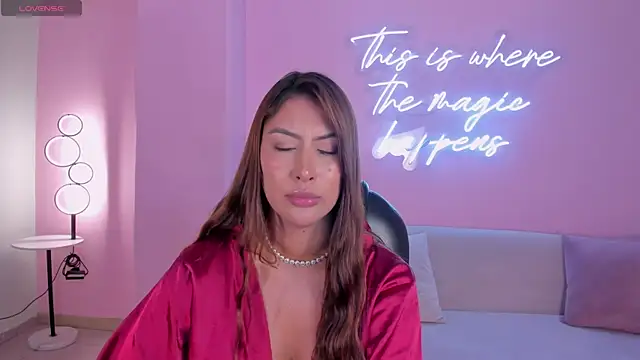 ArianaDumont webcam